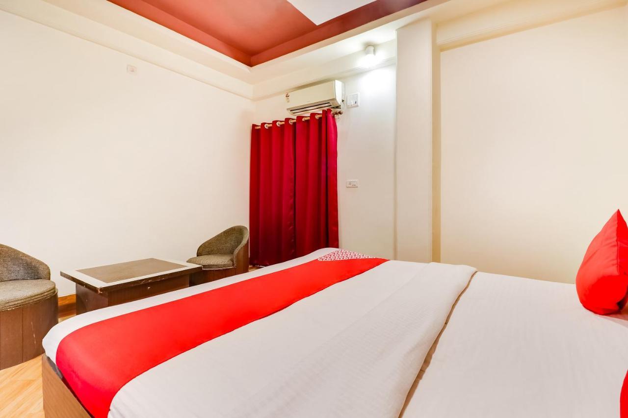 Oyo 71149 Jeet Residency Rewa Buitenkant foto