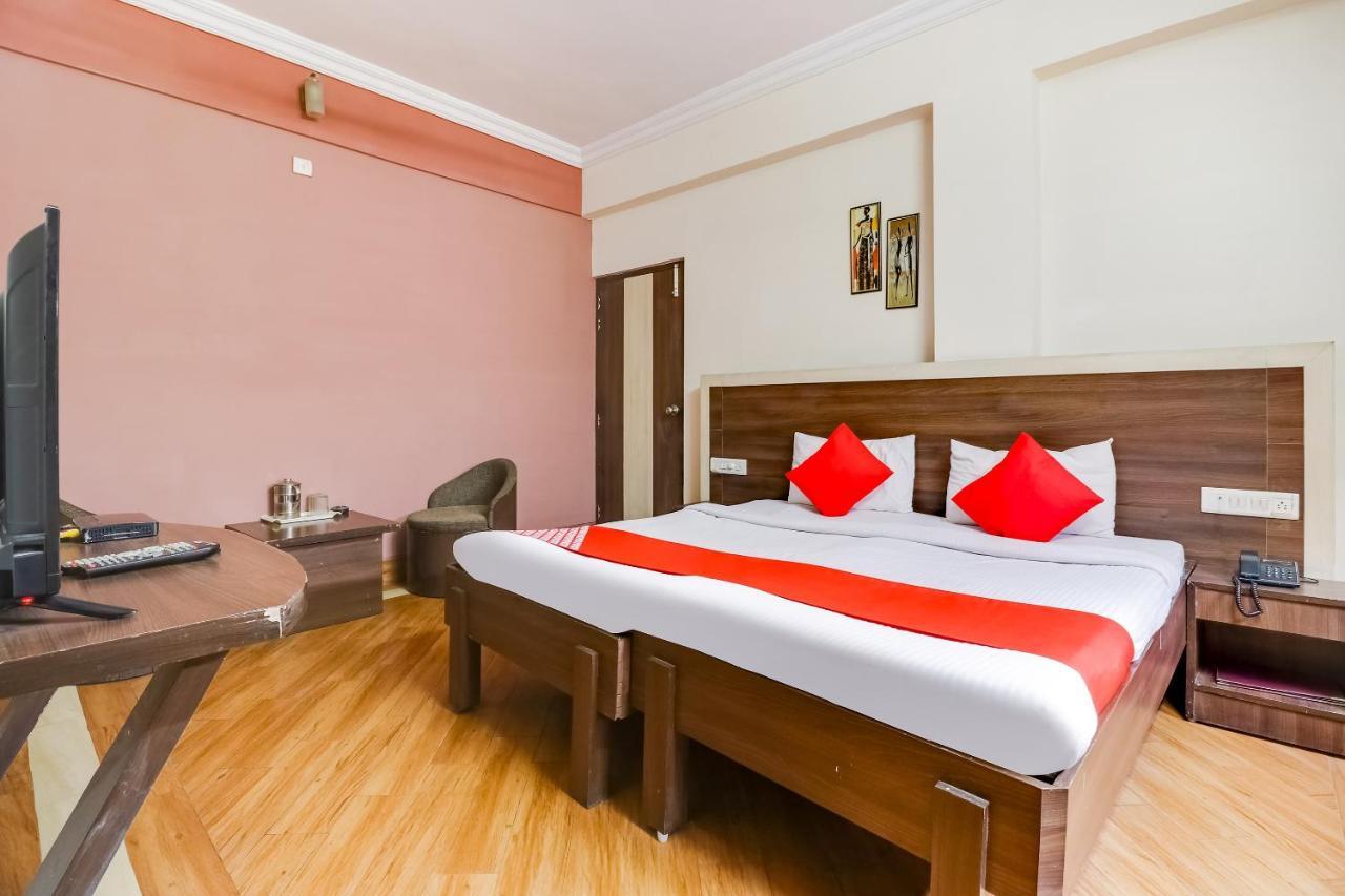 Oyo 71149 Jeet Residency Rewa Buitenkant foto