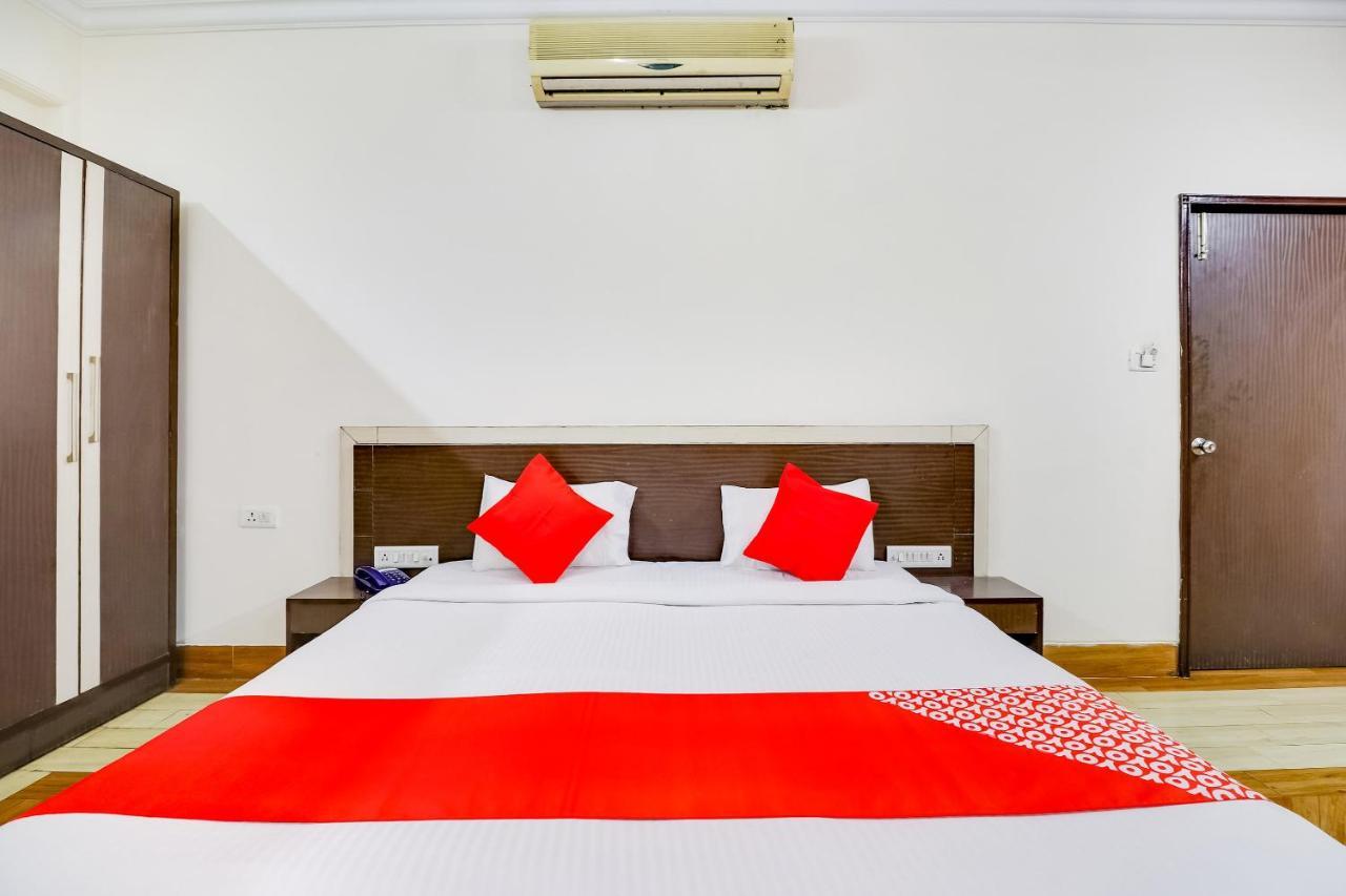 Oyo 71149 Jeet Residency Rewa Buitenkant foto
